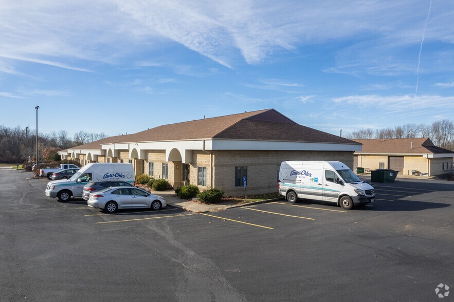 More Photos Of 887 Hampshire Rd, Stow Light Manufacturing For Lease