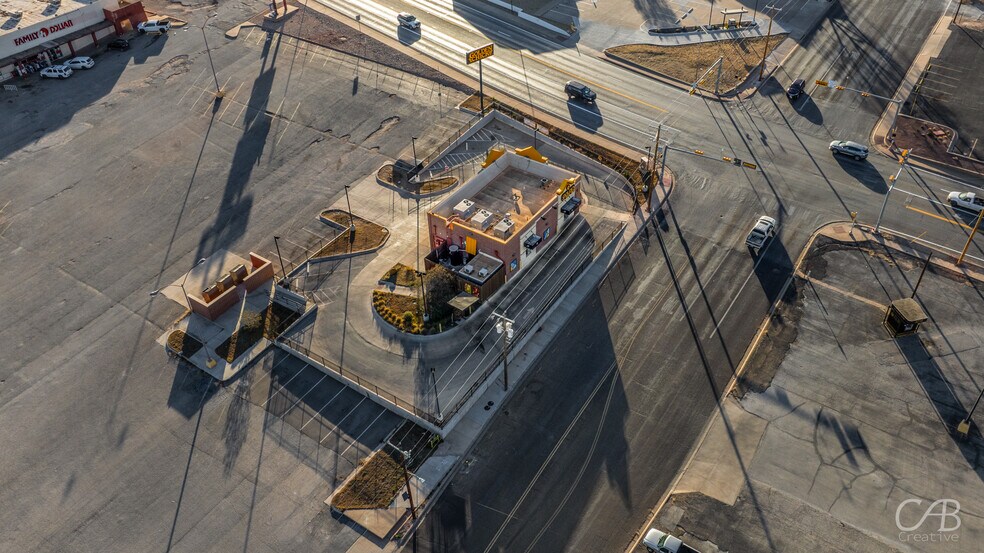 More Photos Of 3000 College Ave, Snyder General Retail For Sale