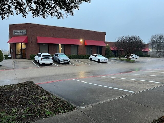 More Photos Of 203 S Jupiter Rd, Allen Light Distribution For Sale