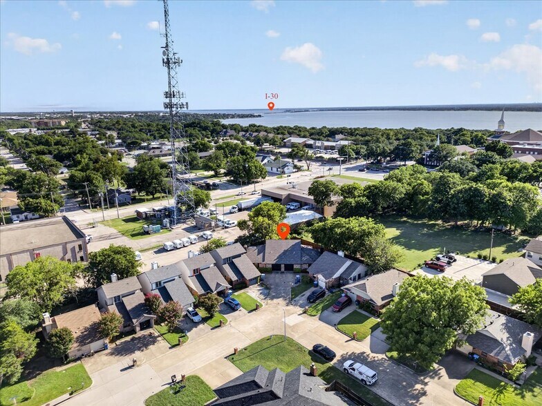 More Photos Of 210-212 Saint Marys Pl, Rockwall Apartments For Sale