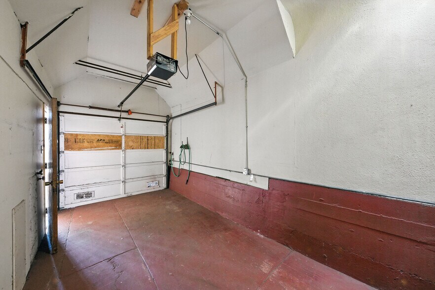 More Photos Of 46 Leland Ave, San Francisco Storefront Retail Residential For Lease