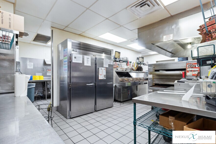 More Photos Of 2185 Post Oak, Marianna Fast Food For Sale