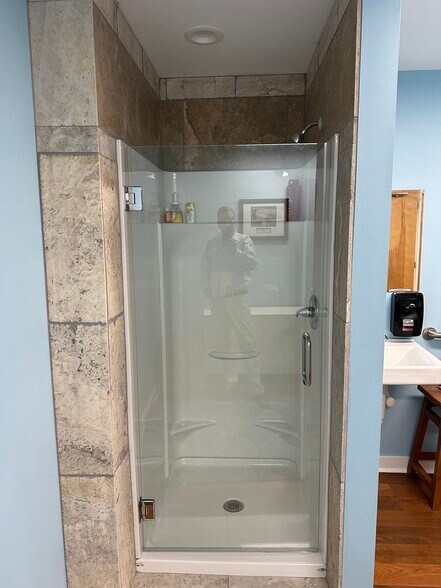 More Photos Of 310 Greenfield Dr, Newport Warehouse For Sale