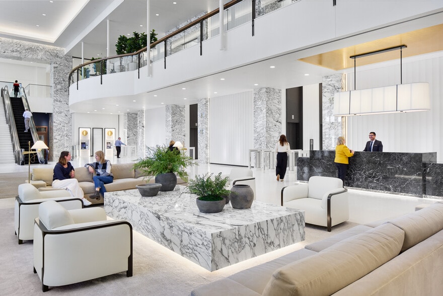 More Photos Of 800 Nicollet Mall, Minneapolis Office For Sale