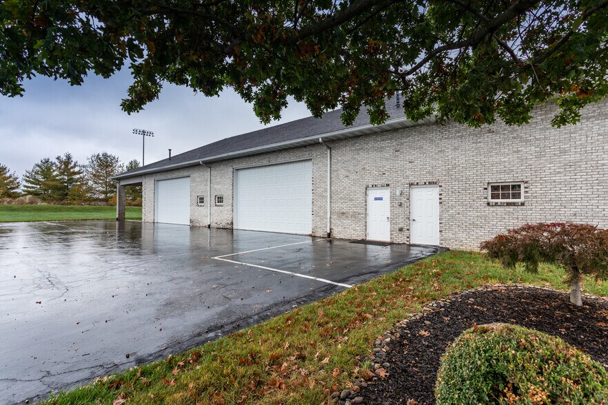 More Photos Of 1186 S State Route 157, Edwardsville Loft Creative Space For Sale