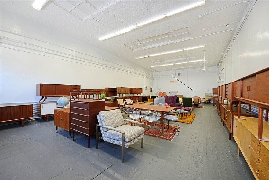 More Photos Of 2907 Summit Ave, Union City Industrial For Sale