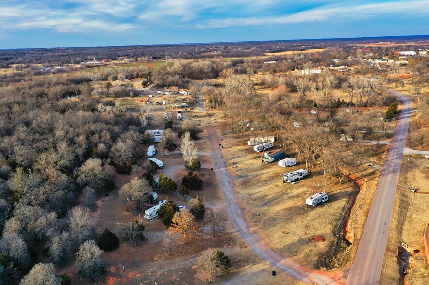More Photos Of 571 S Main St, Luther Trailer Camper Park For Sale
