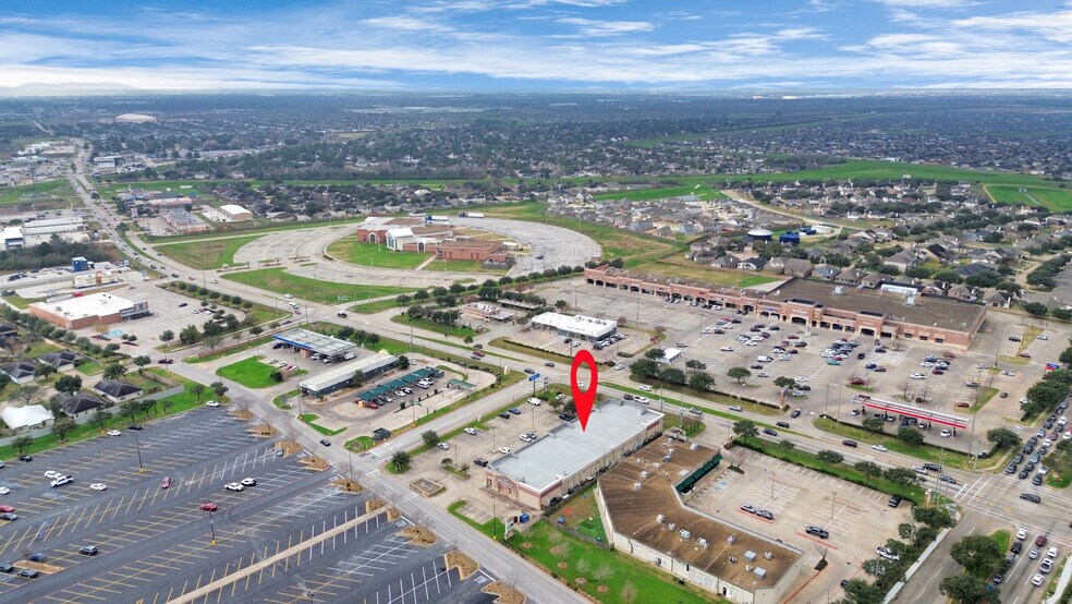 More Photos Of 6052 N Fry Rd, Katy Storefront For Lease