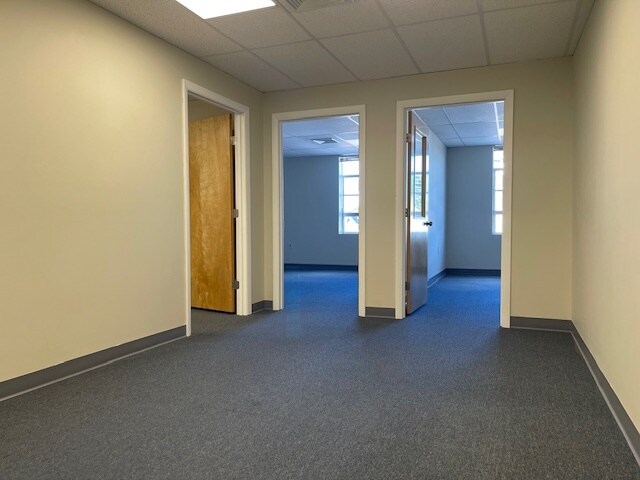 More Photos Of 681 Park Ave, Cranston Storefront Retail Office For Lease