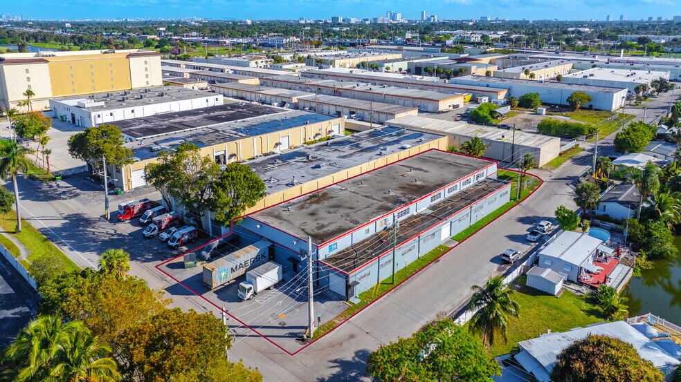 More Photos Of 2099 S Park Rd, Hallandale Manufacturing For Sale