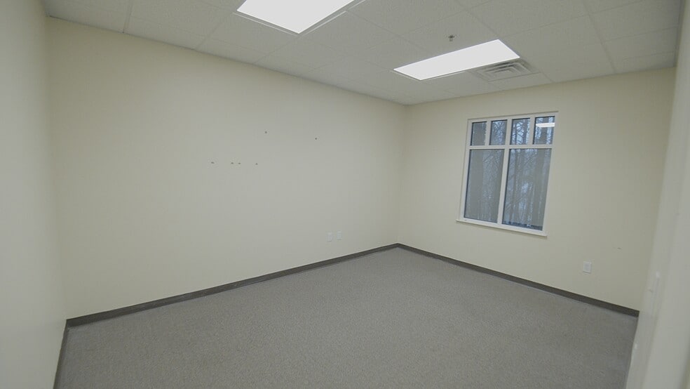 More Photos Of 203 Oakside Ln, Canton Medical For Sale