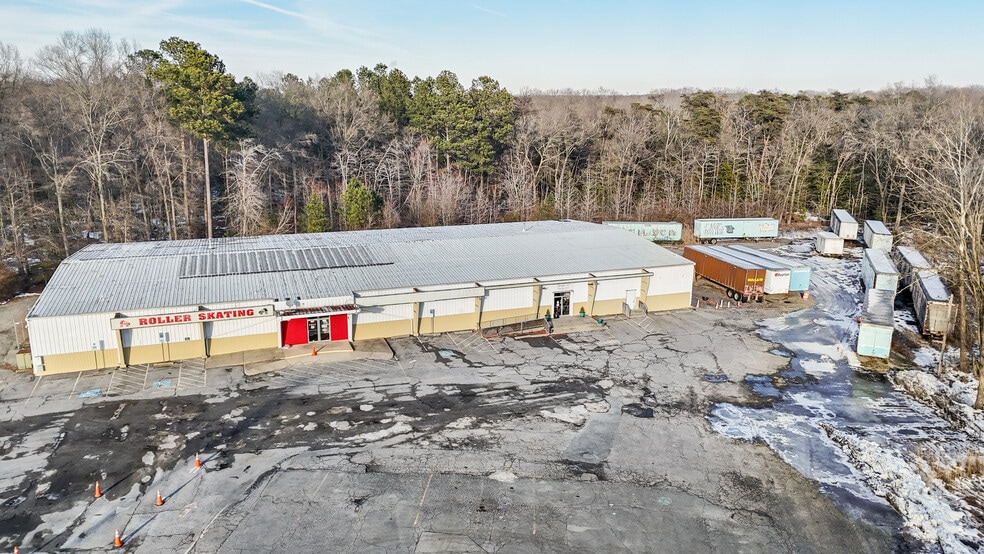 More Photos Of 3410 Leonardtown Rd, Waldorf Freestanding For Sale