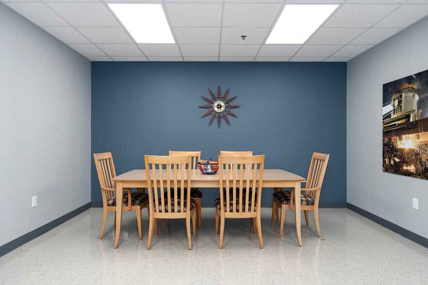 More Photos Of 3918 Montclair Rd, Birmingham Office For Sale