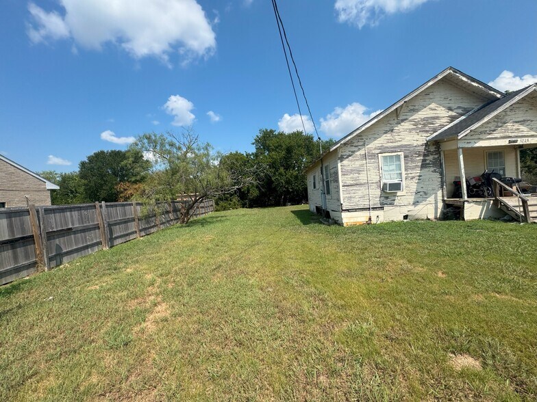 More Photos Of 5928 Fair Rd, Kaufman General Retail For Sale