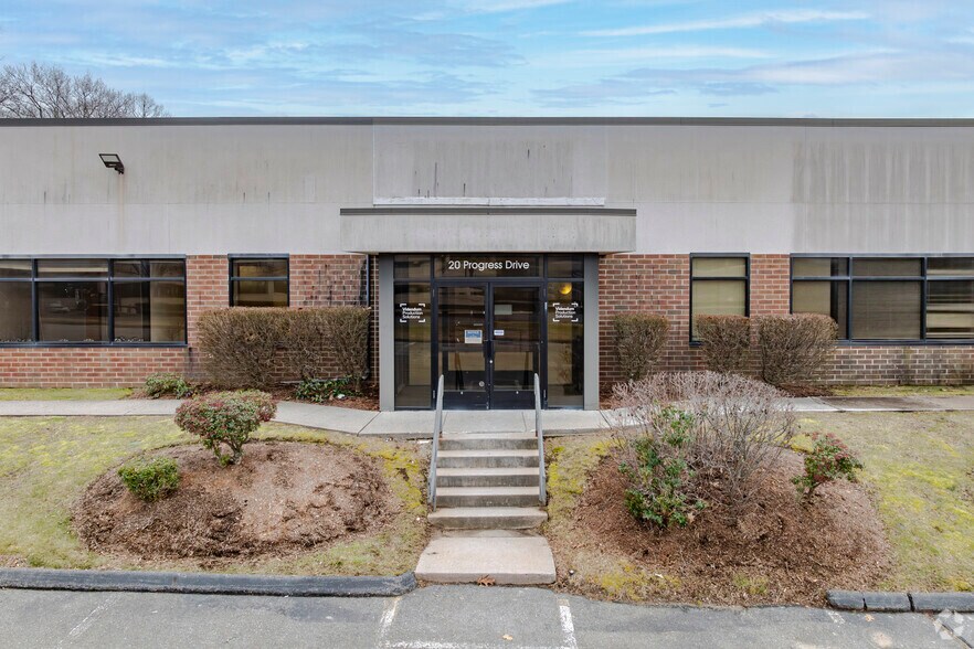 More Photos Of 14-20 Progress Dr, Shelton Office For Lease