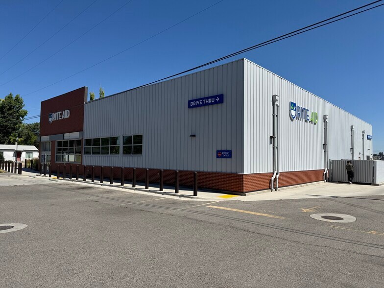 More Photos Of 2107 Blaine St, Caldwell General Retail For Sale