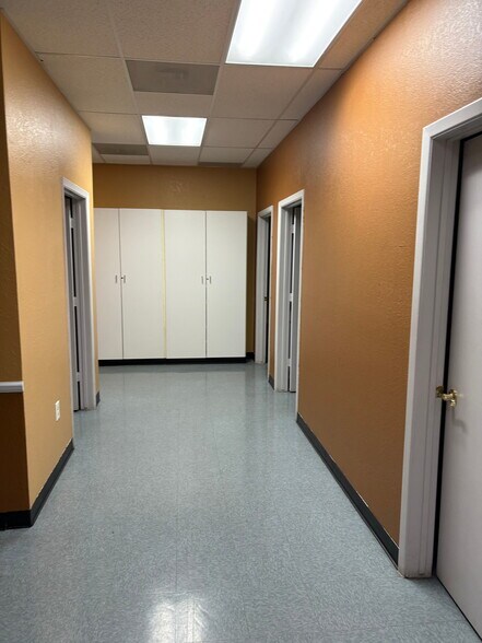 More Photos Of 2236 W Bethany Home Rd, Phoenix Medical For Lease