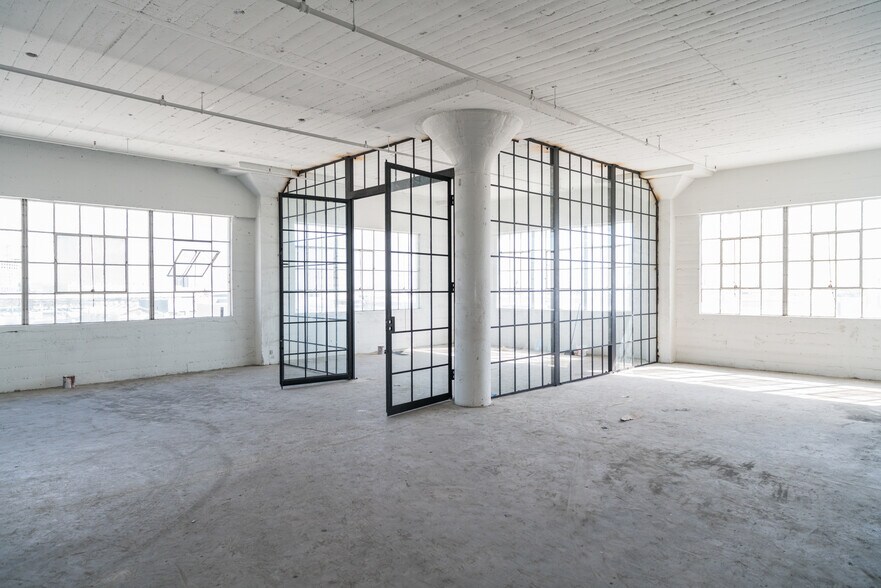 More Photos Of 1700 S Santa Fe Ave, Los Angeles Loft Creative Space For Lease