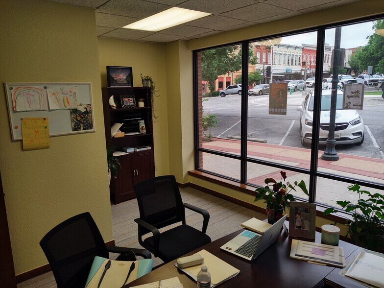 More Photos Of 100 E San Antonio St, San Marcos Office For Lease