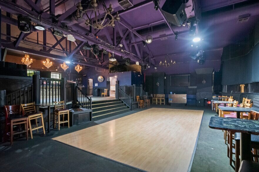 More Photos Of 228 Castro St, Mountain View Bar For Sale