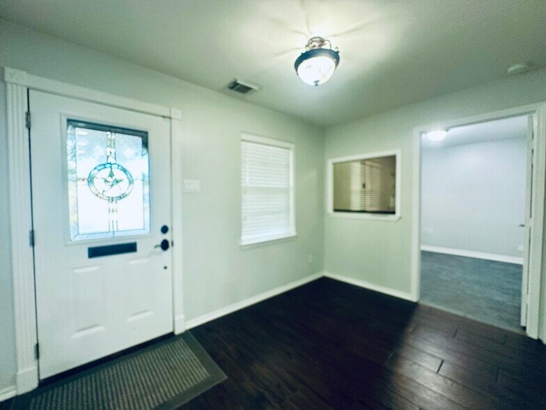 More Photos Of 2201 Center St, Deer Park Office For Sale
