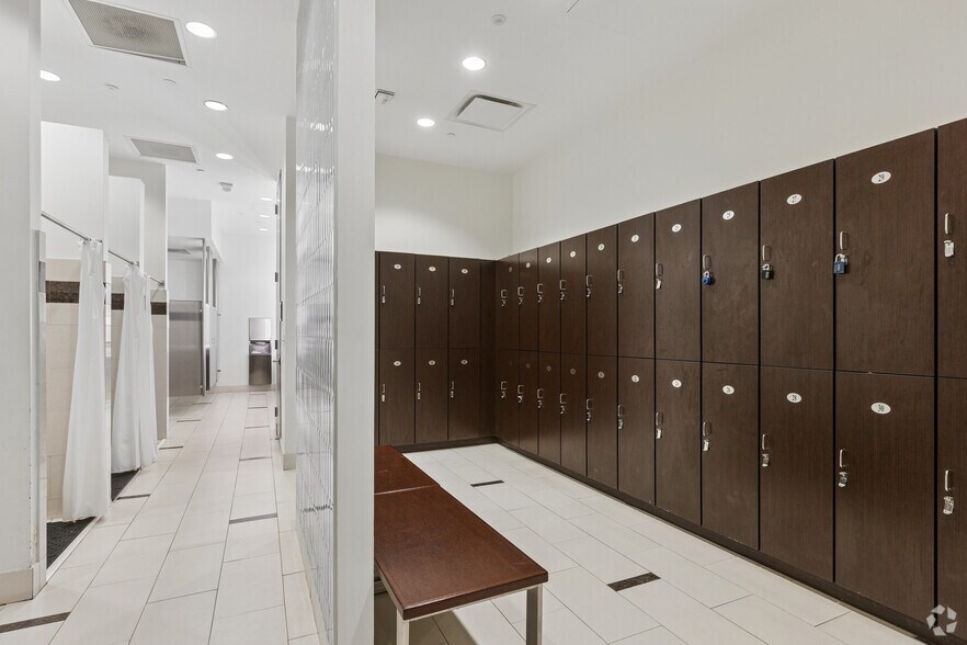 More Photos Of 12750 Merit Dr, Dallas Unknown For Lease