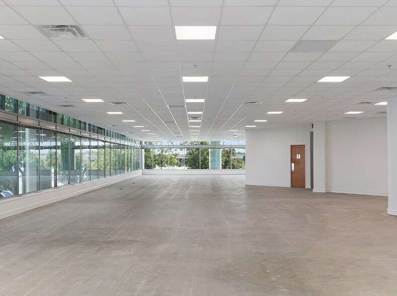 More Photos Of 333 E Main St, Louisville Office For Sale