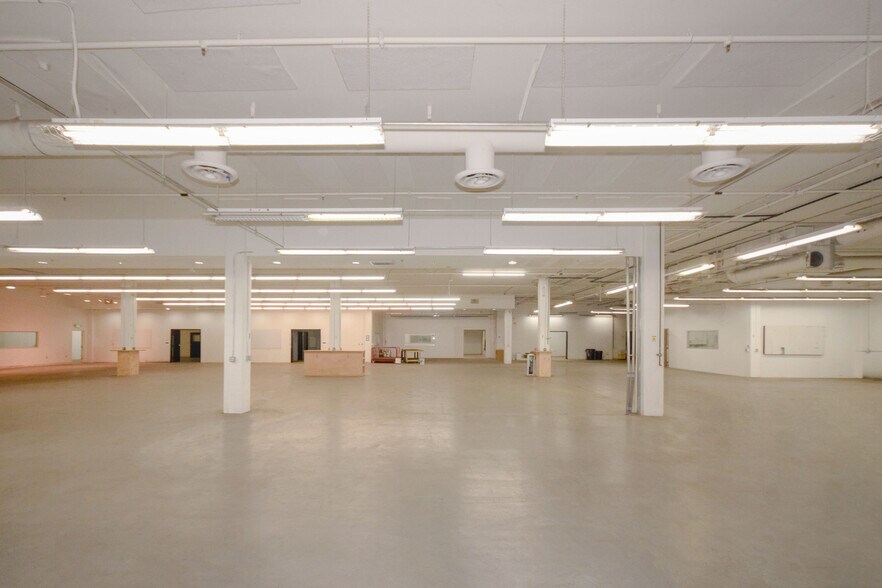 More Photos Of 1440 N Spring St, Los Angeles Warehouse For Lease