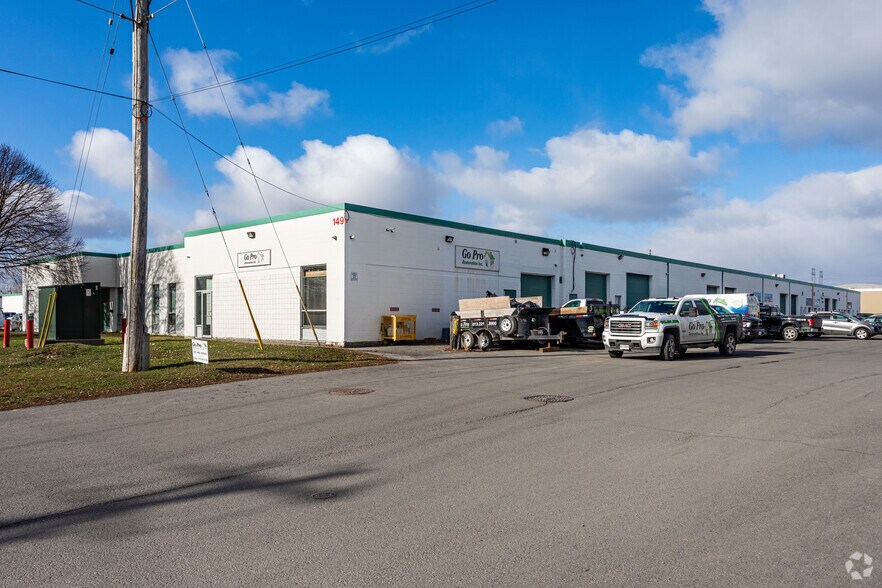 Primary Photo Of 149 Bentley Ave, Ottawa Warehouse For Lease