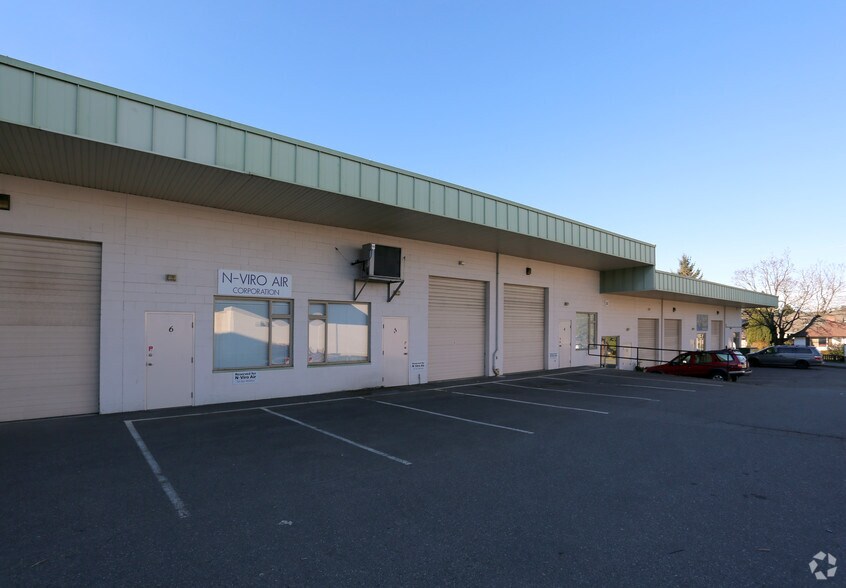 More Photos Of 933 Ellery St, Esquimalt Warehouse For Lease