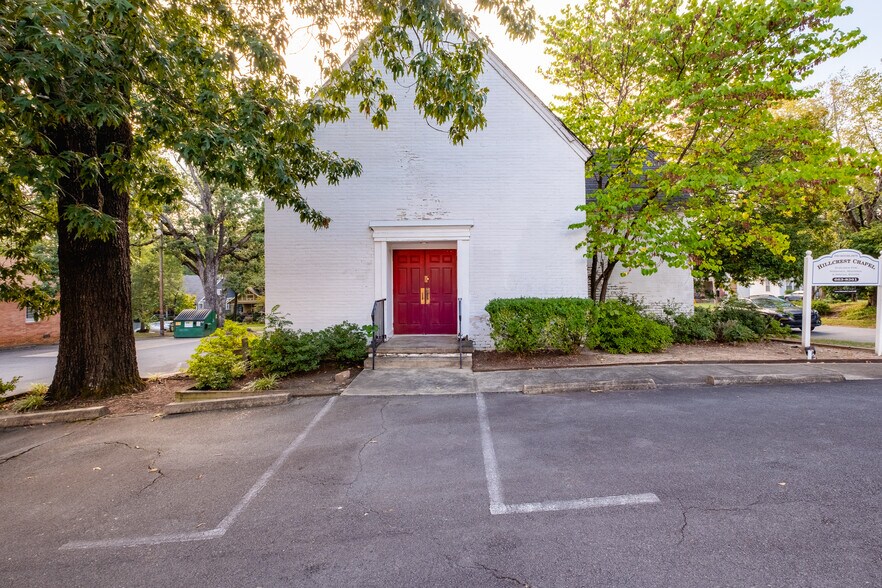 More Photos Of 4401 Woodlawn Dr, Little Rock Religious Facility For Sale
