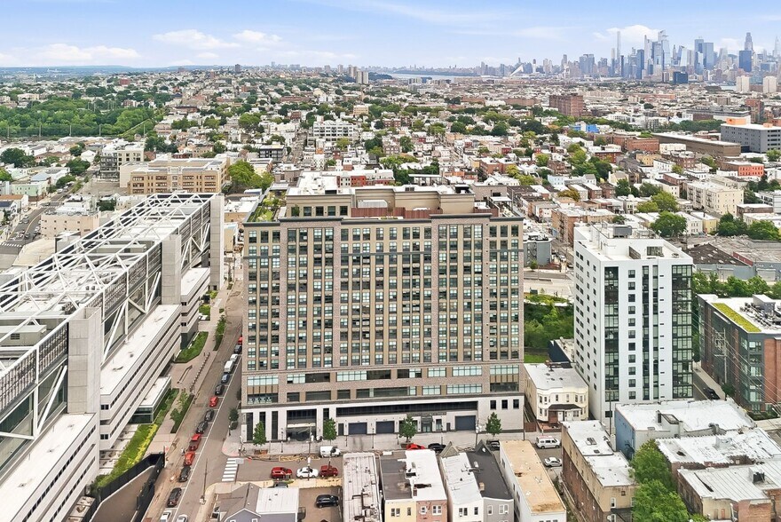 More Photos Of 32 Oakland Ave, Jersey City Apartments For Lease