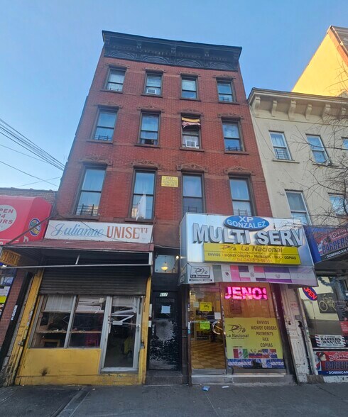 Primary Photo Of 617 Courtlandt Ave, Bronx Apartments For Sale