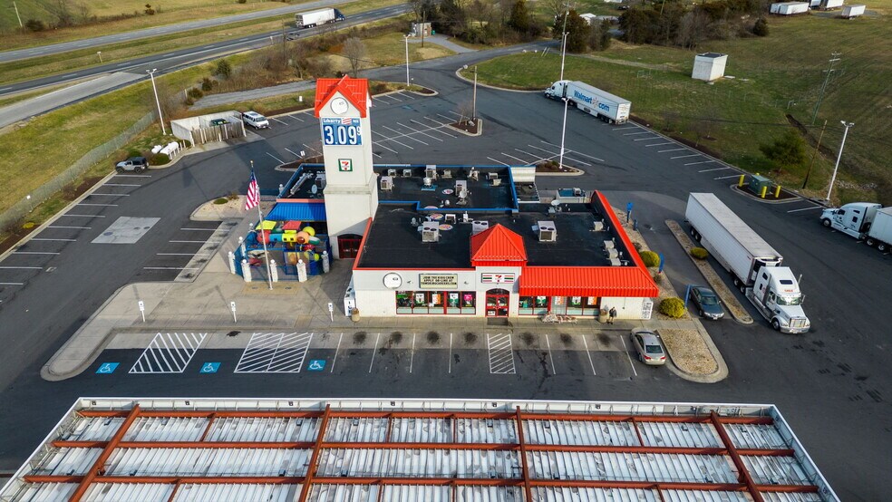 More Photos Of 10937 N Valley Pike, Broadway Restaurant For Lease