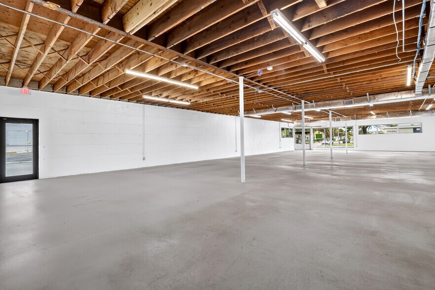 More Photos Of 519 Delaware Ave, Fort Pierce Warehouse For Lease