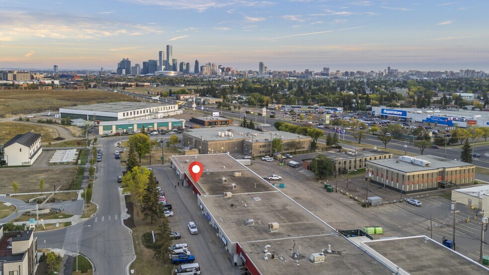 More Photos Of 20 Airport Rd NW, Edmonton Service For Lease