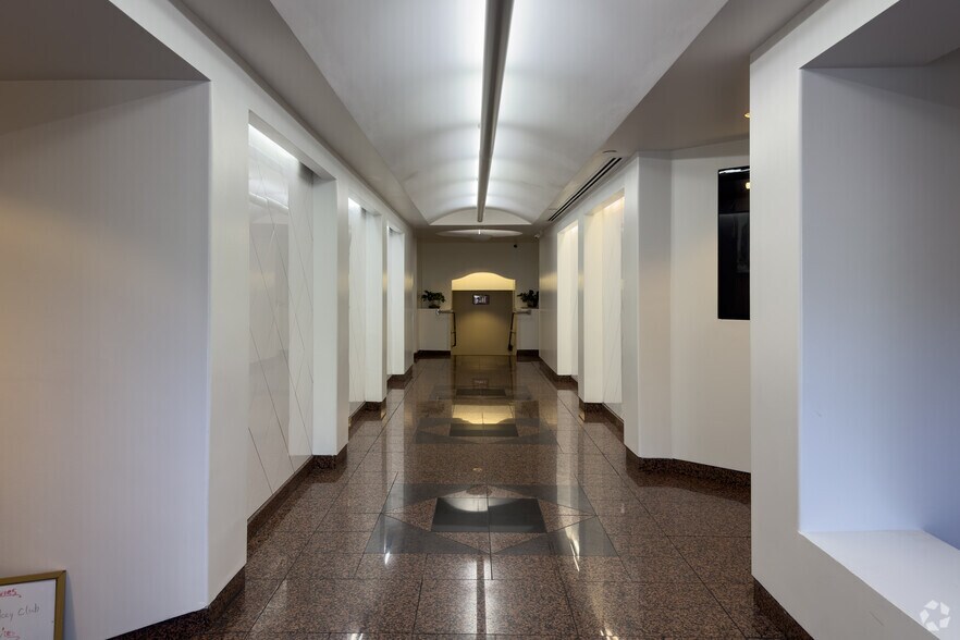 More Photos Of 345 Queen St, Honolulu Loft Creative Space For Lease