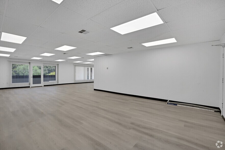 More Photos Of 21308 Pathfinder Rd, Diamond Bar Office For Lease