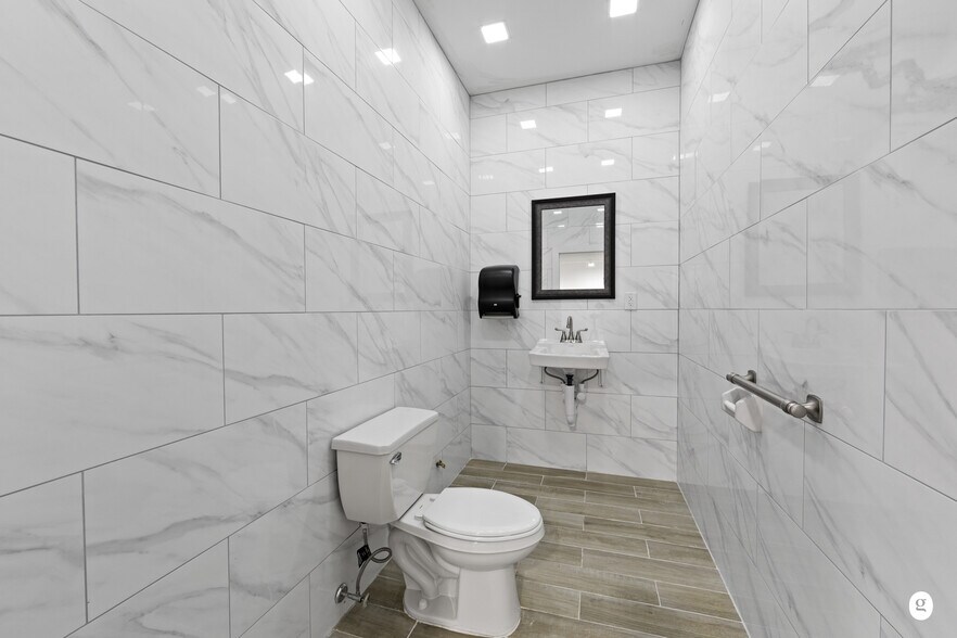 More Photos Of 3038 Atlantic Ave, Brooklyn Storefront Retail Office For Lease