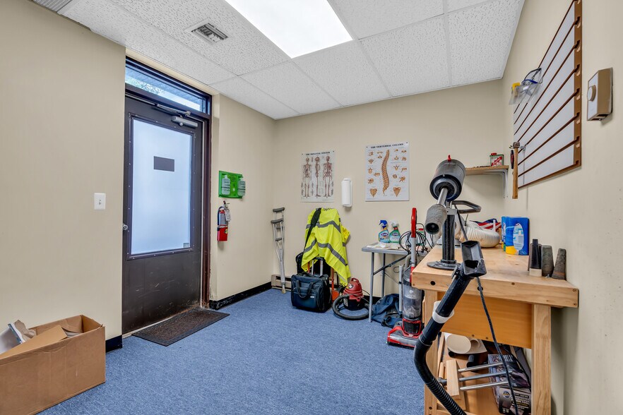 More Photos Of 721 N Beers St, Holmdel Medical For Sale