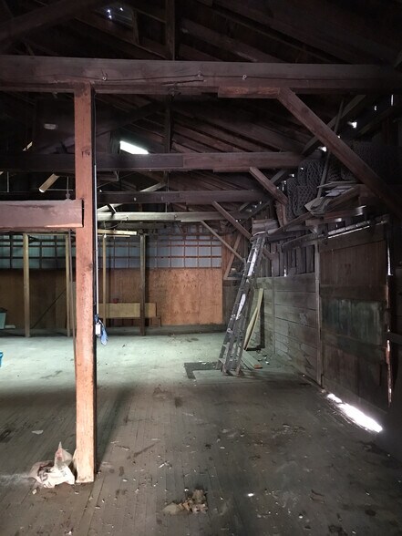 More Photos Of 110 Railroad St, Williamston Bar For Sale