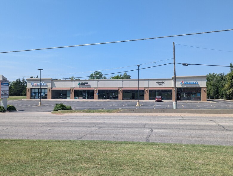 More Photos Of 2401-N Summit Ave, Arkansas City Unknown For Lease