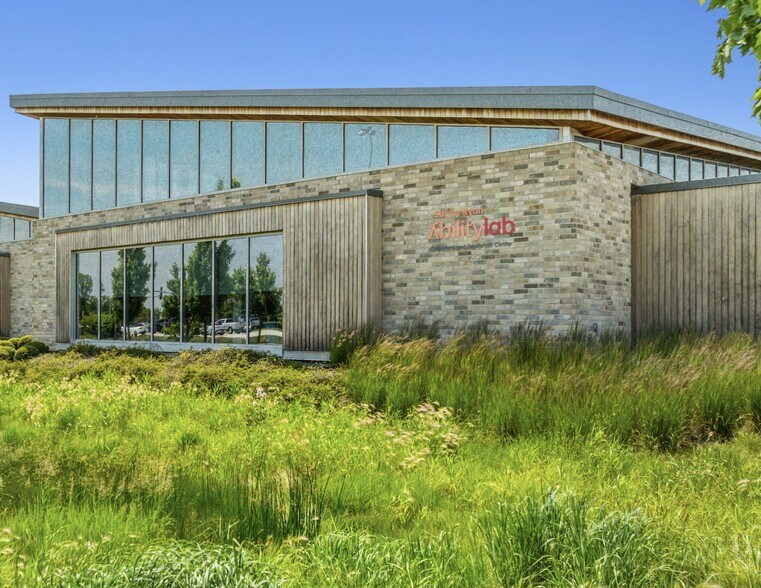 More Photos Of 7600 County Line Rd, Burr Ridge Medical For Sale
