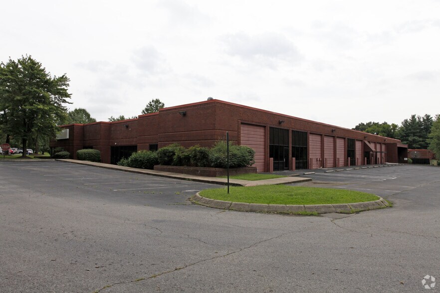 More Photos Of 1657 Murfreesboro Rd, Nashville Flex For Sale