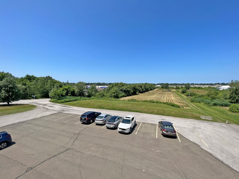 More Photos Of 4546 W Ridge Road, Erie Office For Sale