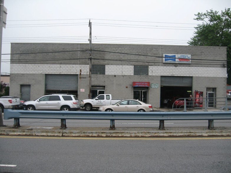 Primary Photo Of 4151 Boston Rd, Bronx Parking Garage For Lease