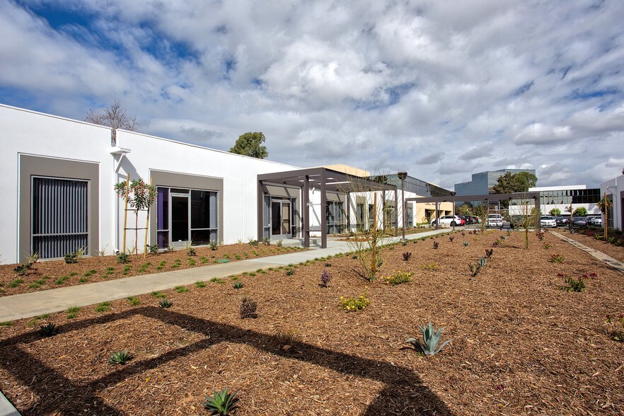 More Photos Of 19732 MacArthur Blvd, Irvine Office For Lease