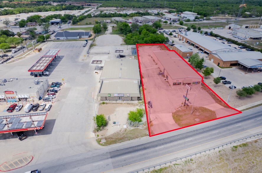 Primary Photo Of 4312 I 35 N Frontage rd, New Braunfels Showroom For Lease