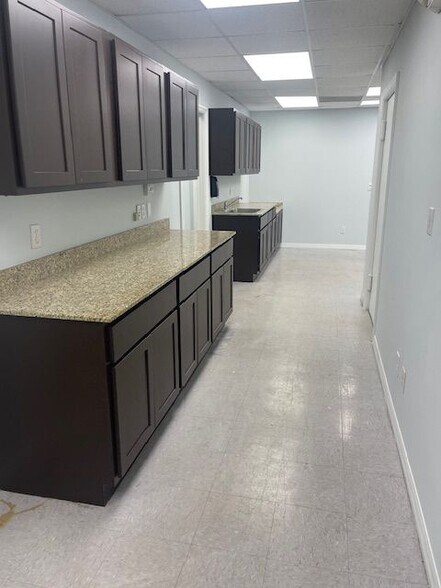 More Photos Of 12640 World Plaza Ln, Fort Myers Medical For Sale