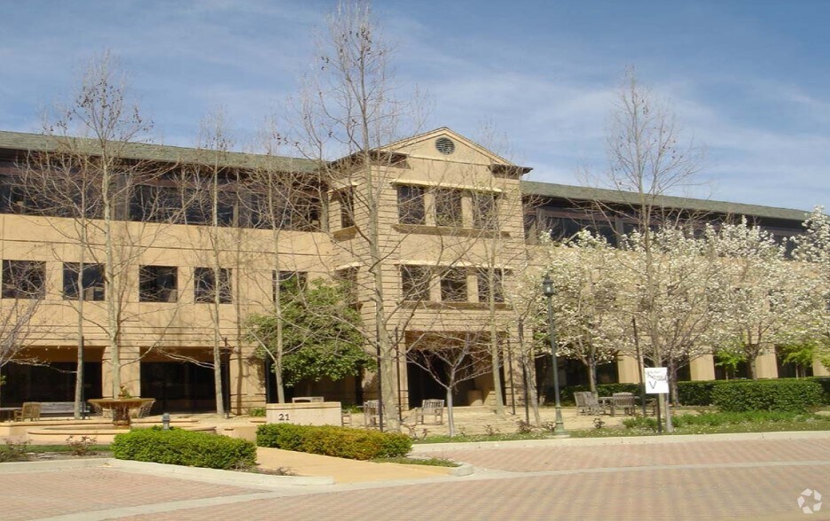 More Photos Of 379 N Whisman Rd, Mountain View Office For Lease